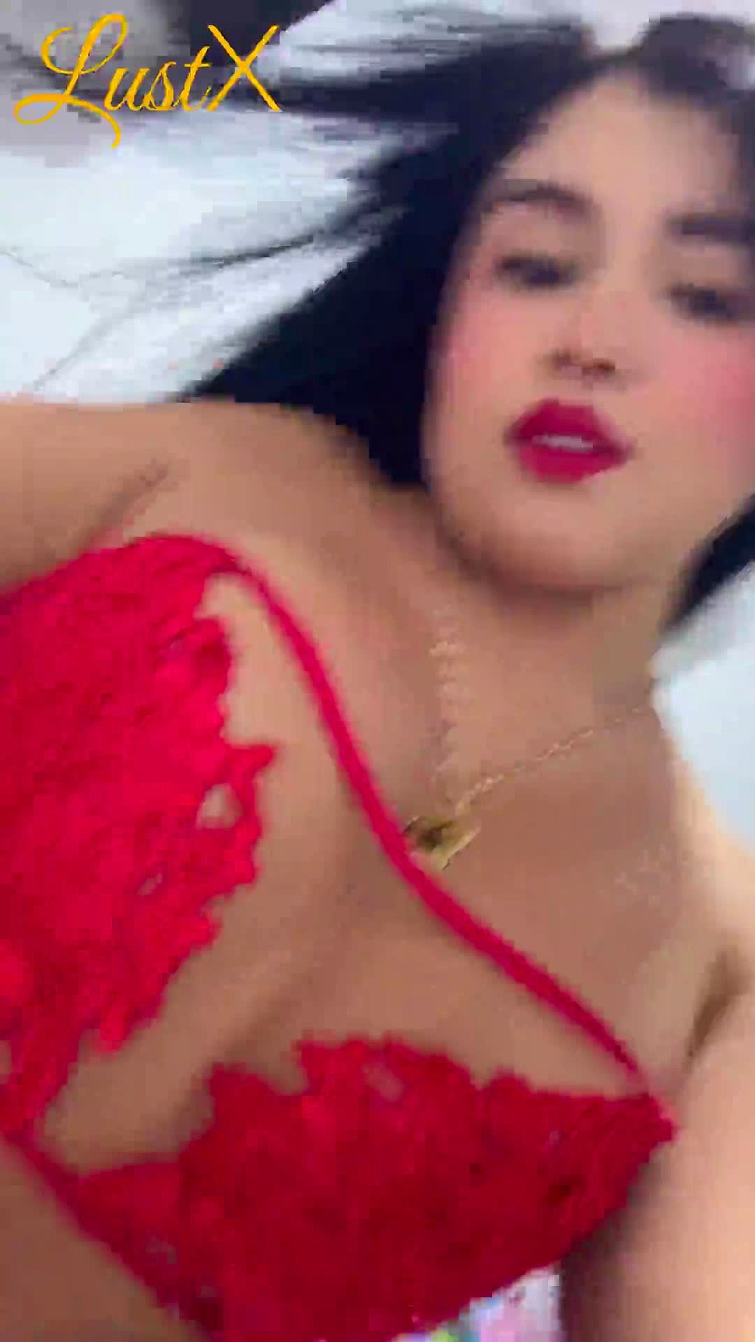 Dannia Video Background