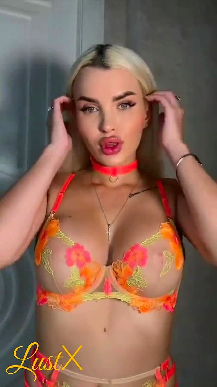 Vicka Video Background