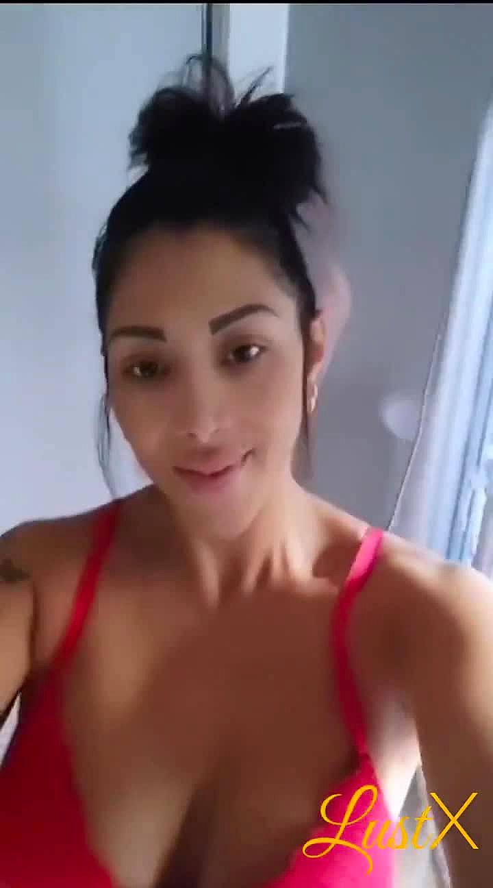 Sasha Video Hintergrund