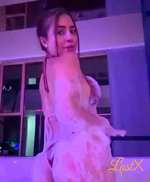 Salome Video Background