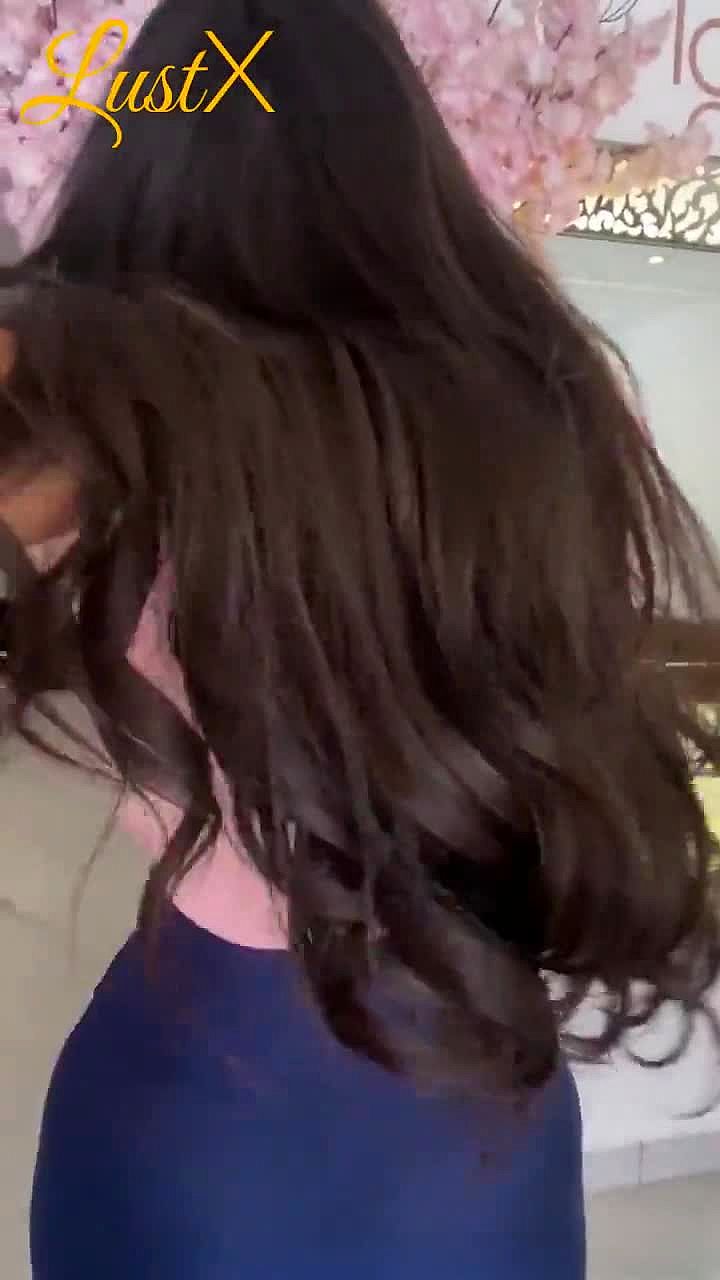 Emilly Rabanne Video Hintergrund