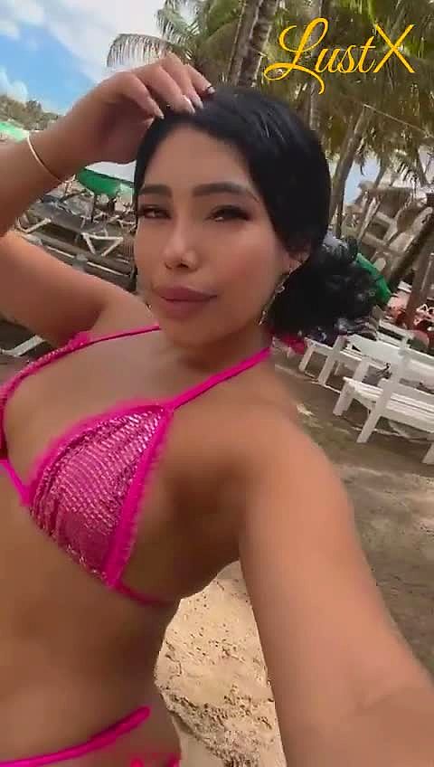 Martina Video Hintergrund