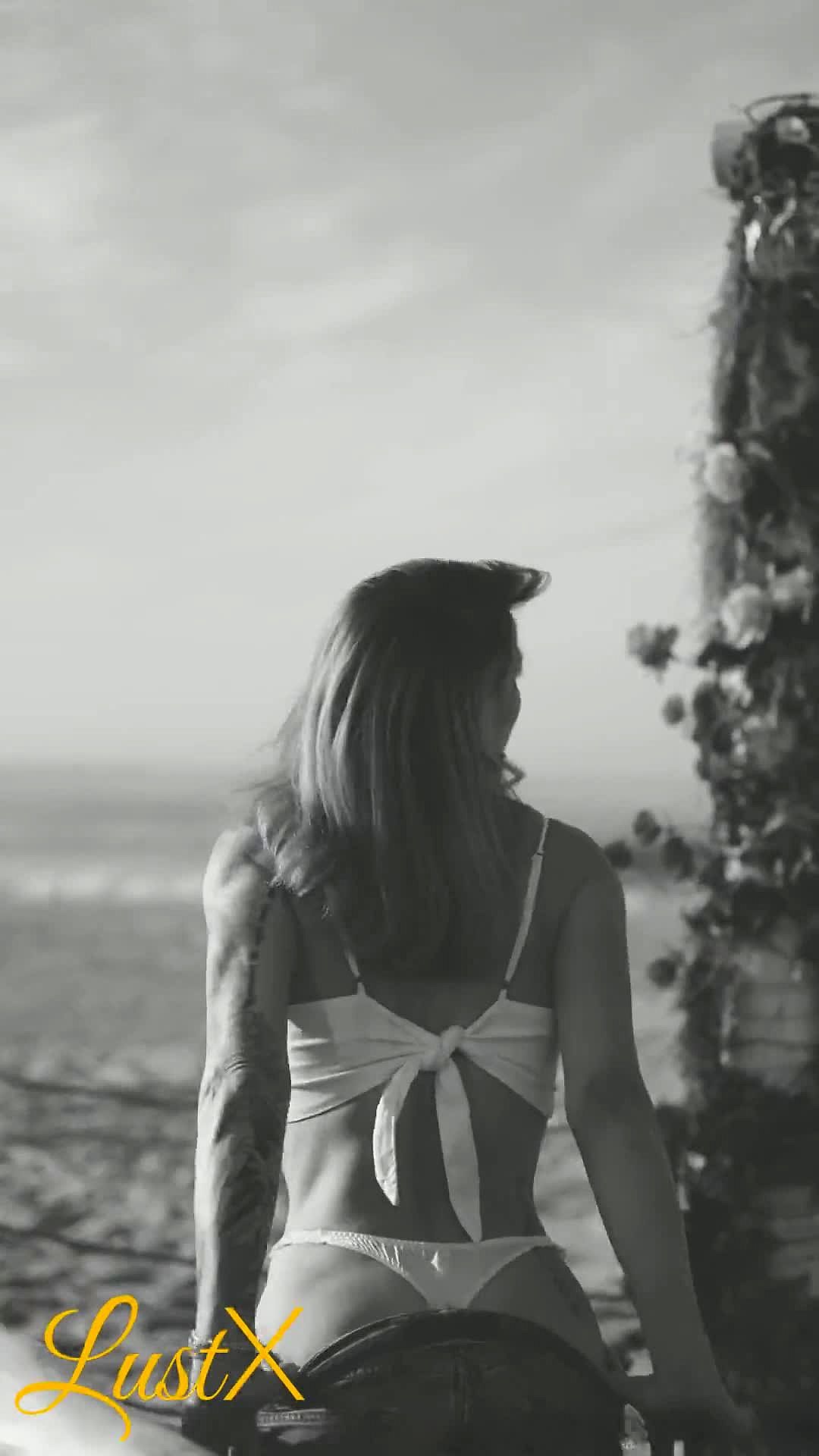 Valentina Moretti Video Background