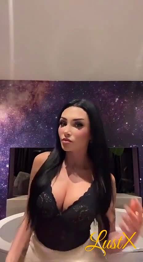 Ilia Video Hintergrund