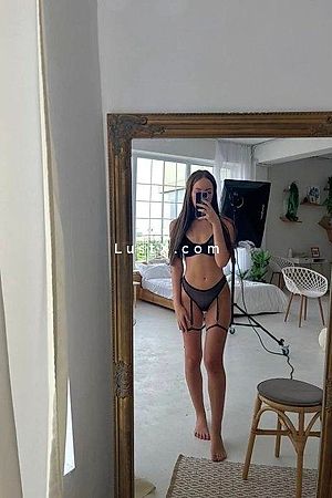 Nika - Berlin Escorts