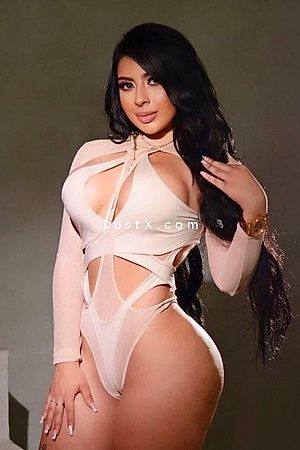 Gina - Escort Girl Düsseldorf