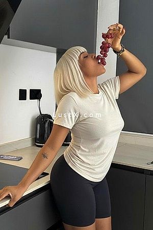 Melissa - Escort Girl Stuttgart