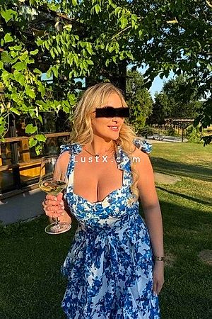 Karina - Escort Girl Berlin