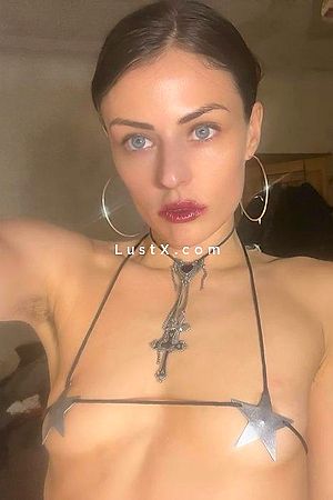 Kaia Nox - Escort Girl Berlin