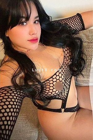 Lina - Escort Girl Düsseldorf