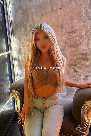 Angelina - Escort Girl Hamburg