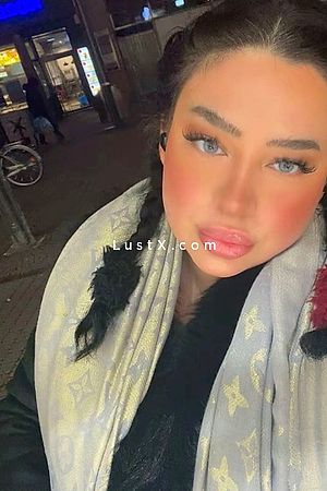 Türkisch Milf - Escort Girl Köln