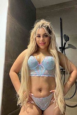 Szofi - Escort Girl Friedrichshafen