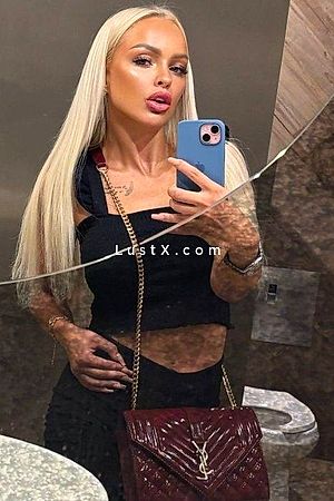 Lilie - Berlin Escorts