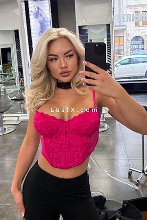 Adele - Escort Girl Berlin