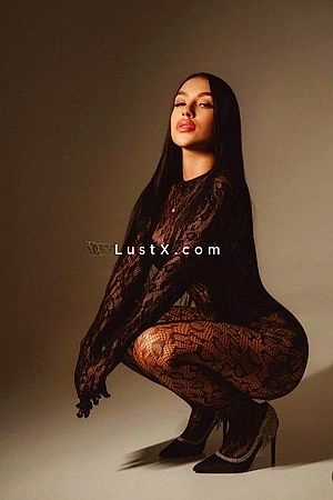 Emily Foto #3
