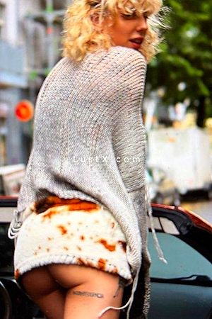 Dooscha - Berlin Escorts